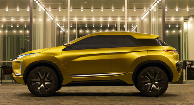 16日报道,三菱日前在洛杉矶车展上发布了未来感十足的纯电动ex概念车