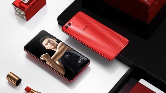 没有这一利器,小米MIX2S对战荣耀V10毫无还手