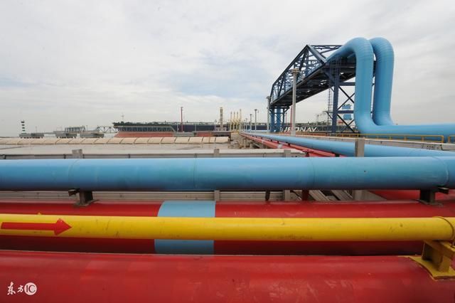 产油大国放弃紧盯美元,人民币国际化加速攀升