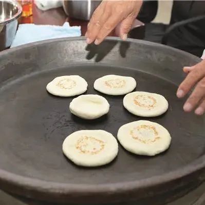 舌尖非遗|“打”出来的延庆火勺 外酥里嫩香味浓_北京时间