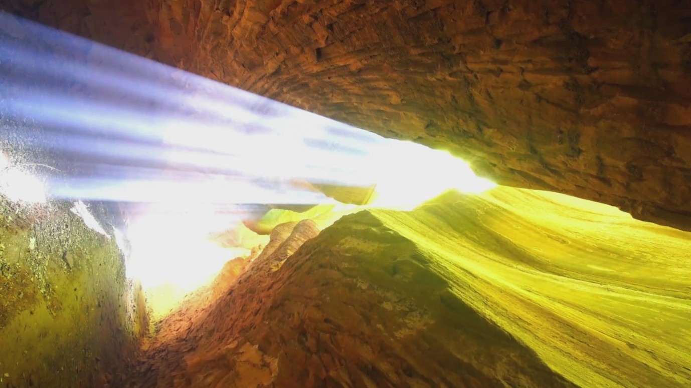 地球上最“接近”梦境的地方！甘泉大峡谷青苔光影 如梦似幻