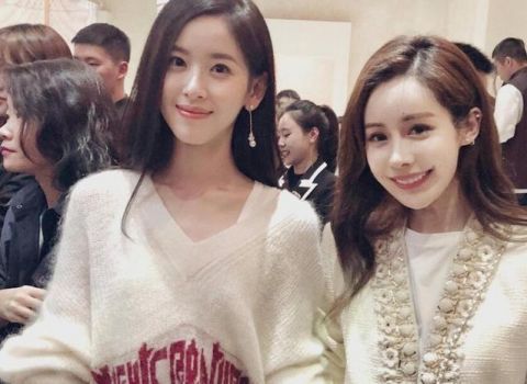 网红韦雪与奶茶妹妹章泽天同台,网友感叹:还是