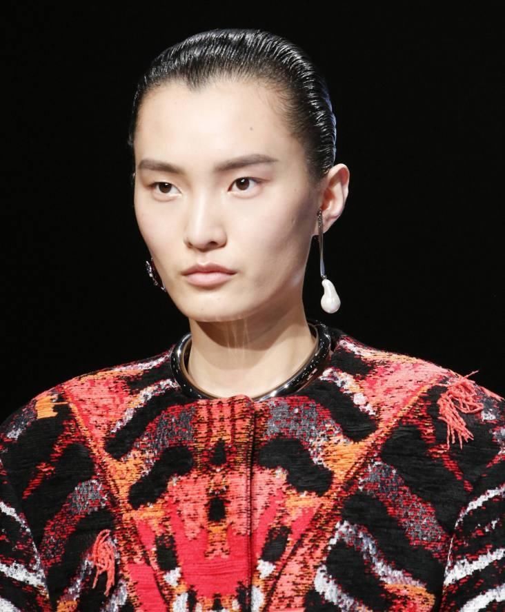 20岁的刘春杰,刘雯何穗奚梦瑶后新晋的国际模