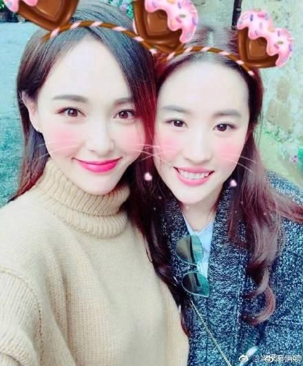 唐嫣过生日,杨幂刘亦菲微博送祝福,底下评论画