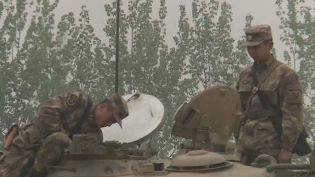 《寻踪英雄路》铁甲战车背后的保护神