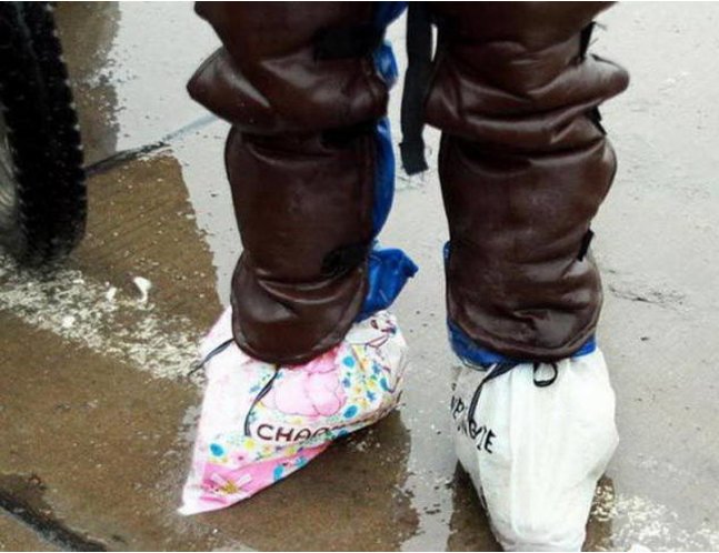 搞笑图片:夏天,空调wifi西瓜,看看人家 人与人