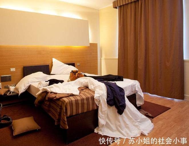 女子醉酒回旅馆走错房间,折腾一宿全身酸痛,男