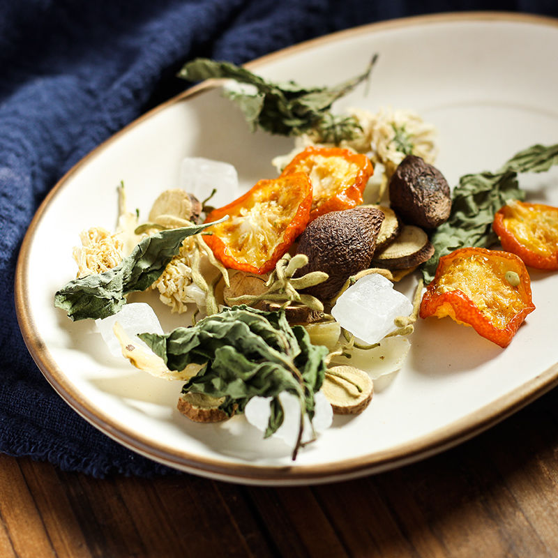 一支粉笔两袖清风,三尺讲台四季晴雨!教师节至