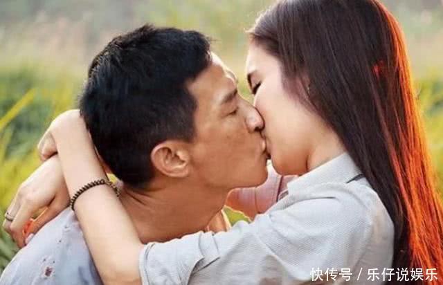 她17岁成变性人,却比女人更性感妩媚,与张家辉拍吻戏惹争议!