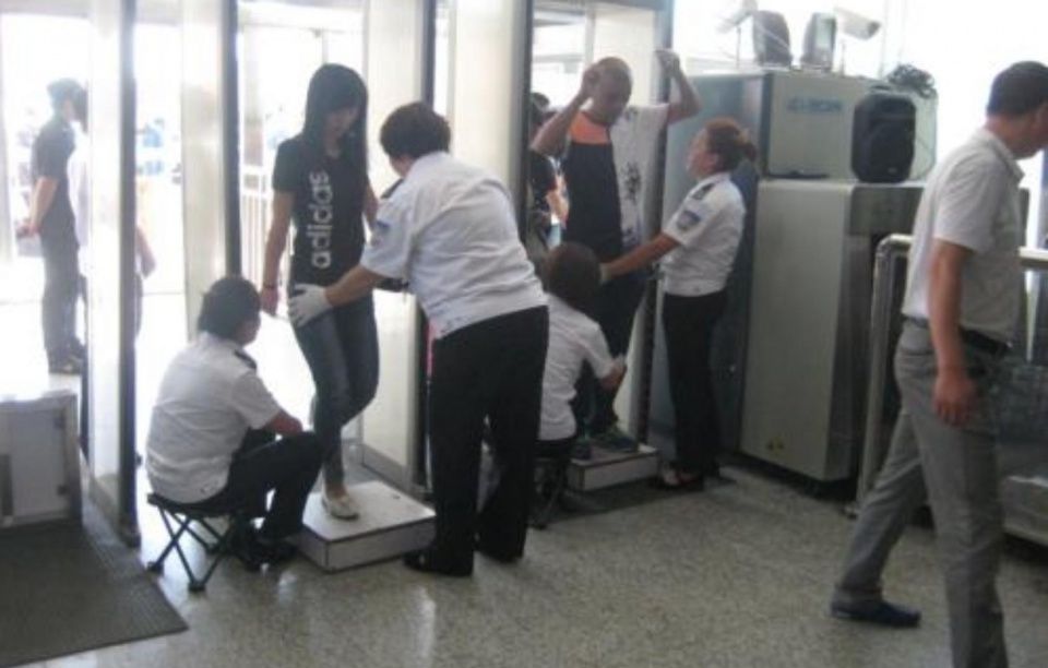 孕妈们春运前要知道,过安检时辐射对胎儿的影