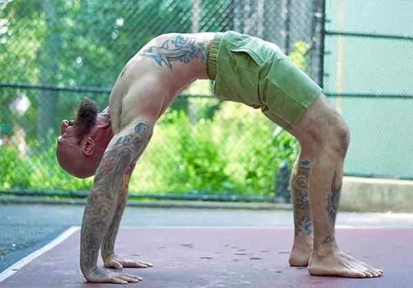 人到中年身材发福,怎么才能保持不发胖?