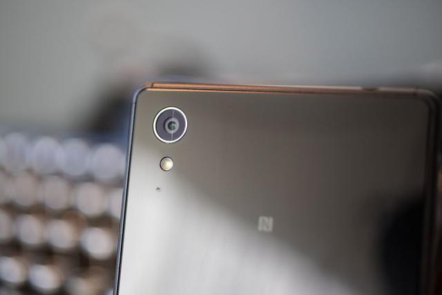 仅仅需要700元,索尼IP68防水等级+骁龙615,带