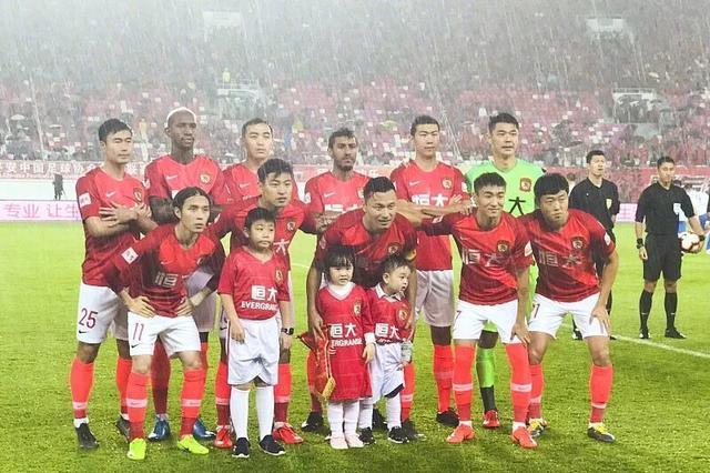 中超最新消息,前国足队长重回恒大首发阵容