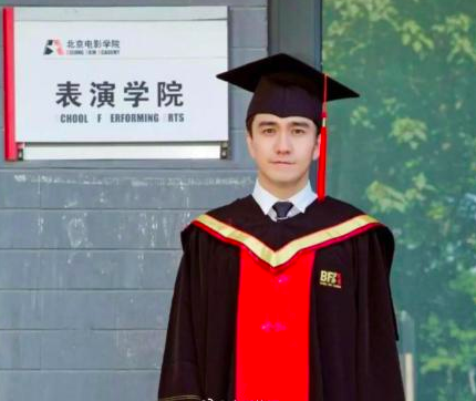 翟天临事件一波未平一波又起 网友发现他连导