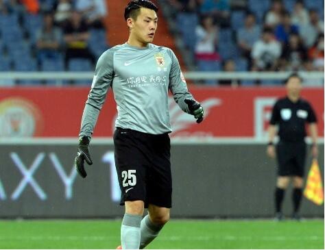 申花重磅新援现身 妖星加盟让王大雷回申花成