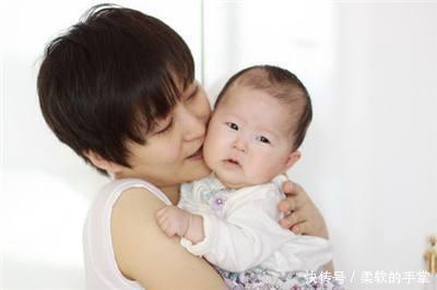 因2、3个月宝宝能不能竖着抱,婆媳吵翻脸,听听