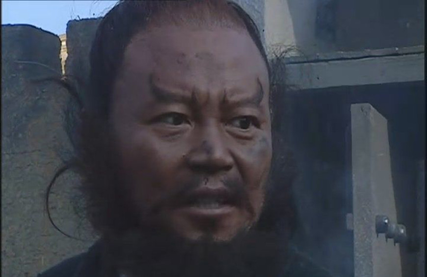 宋江为何一直是梁山老大?因为宋江身边有一人