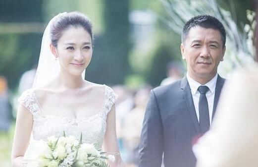 钟汉良藏了10年老婆终曝光,网友:难怪连李小冉