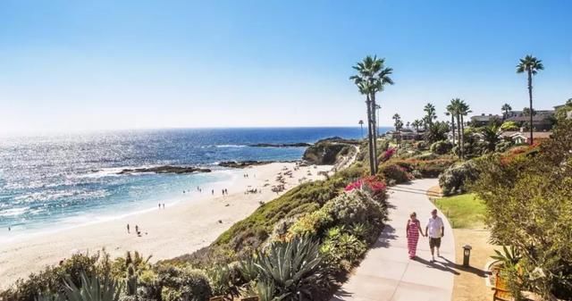 一年四季都适宜的度假胜地拉古纳海滩