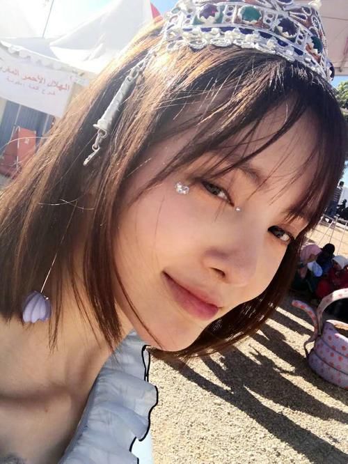 烟熏醉酒妆什么的已经不够看了,戚薇阚清子挑