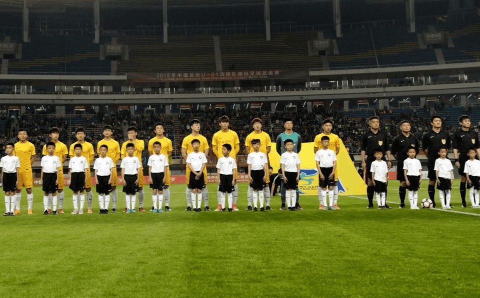 名记曝U21国足教练组配置:希丁克挂帅 孙继海