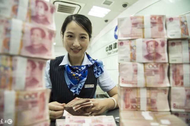 银行定期存款和理财产品哪一个更加划算?