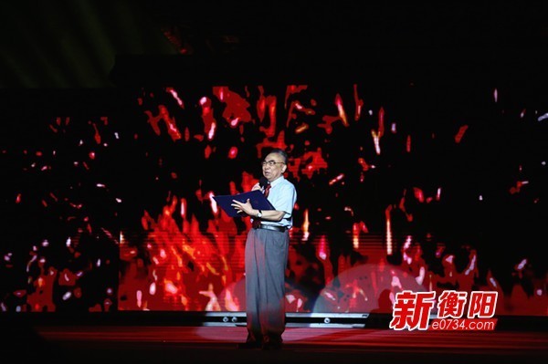 灯光秀音乐节烟花现场 t0141a3714b739c464f.jpg?size=600x399