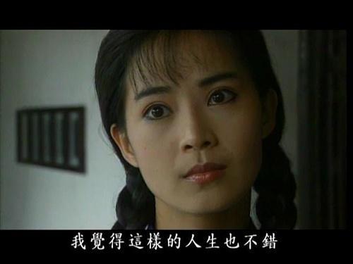 P图不加滤镜,50岁岳翎素颜看状态依然很好,骨