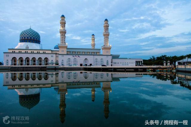 丢人!中国女游客为了拍抖音,竟跑到马来西亚做