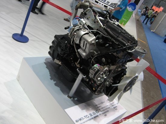 庆铃五十铃700p国五新款图片详解 宽体厢货报价