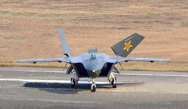 若当年中国没买苏27,歼8-2将如何魔改?