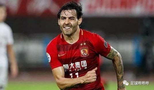 突发!高拉特拒绝续约,将与保利尼奥上演西甲恒