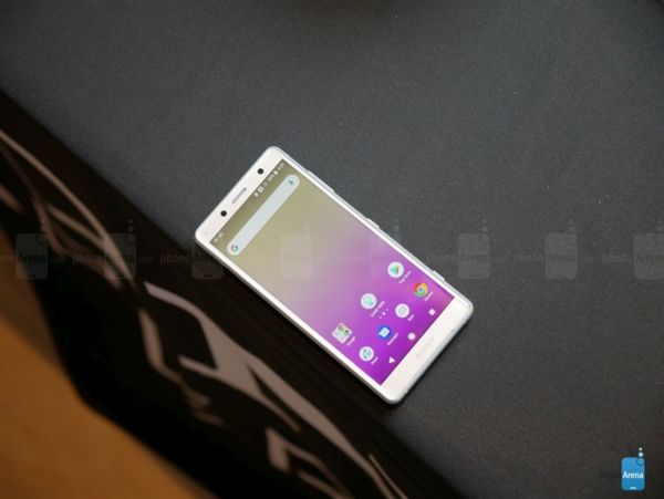 索尼Xperia XZ2 Compact图赏:四种配色小尺寸