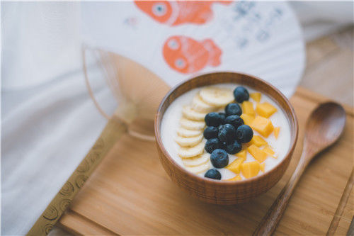 晚上吃什么不长胖?这五种食物适合当夜宵,越吃