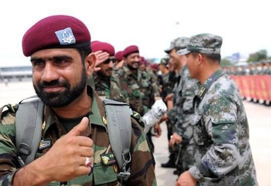 中国小伙去巴基斯坦旅游,住小酒店不被接待,原