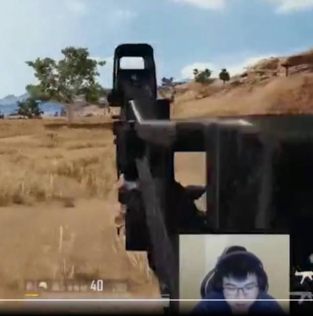 韦神绝地求生实验空中摩托开枪黑科技,空中翻