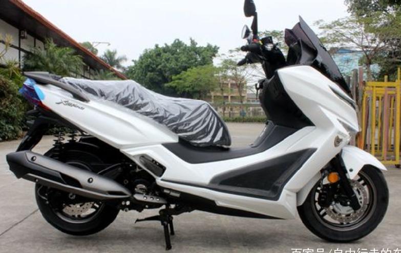 想买辆两万左右的摩托车,哪个比较好?老骑手推