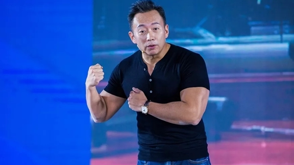 《健身圈》谭江海:肌肉是我的私人订制服装 《健身圈》谭江海:肌肉是我的私人订制服装