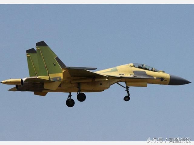 歼16性能全面超越苏30MKK 但难逃抄袭指控