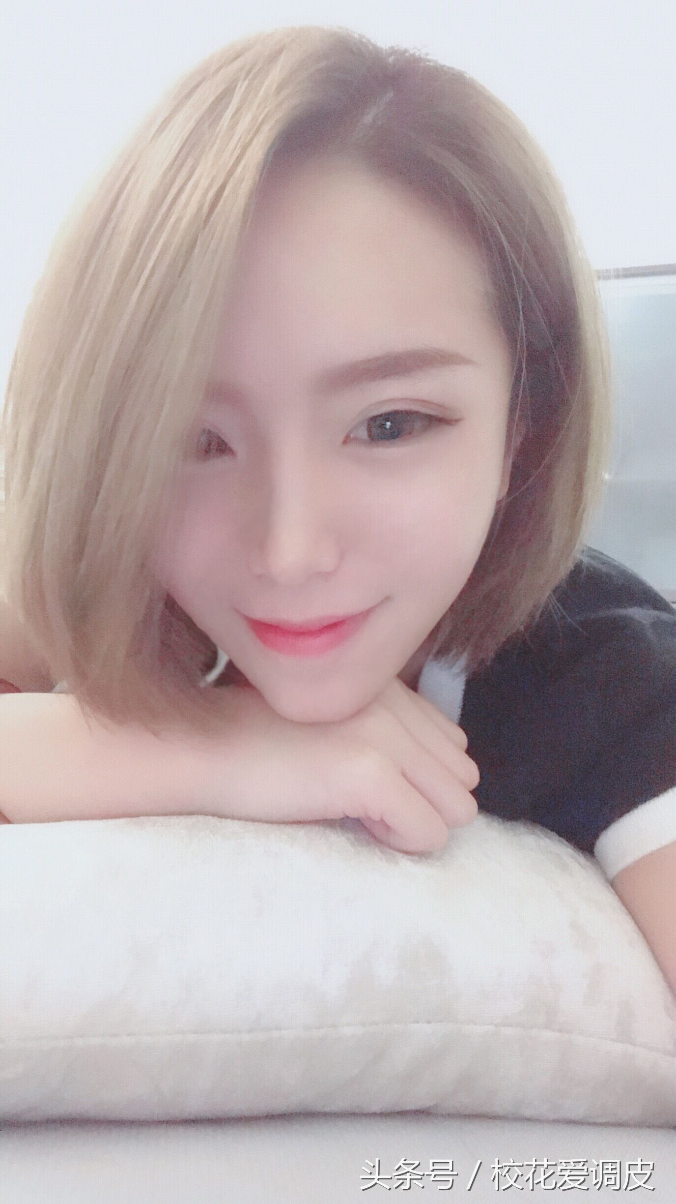 毕业于中国传媒大学南广学院,播音主持,身高1