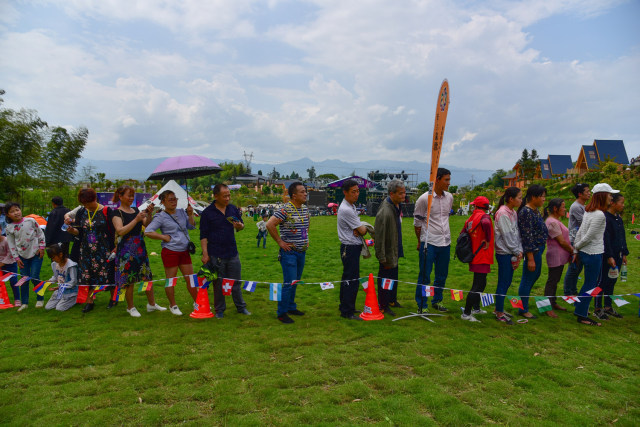 音乐节上的滑步车比赛这样玩?听听幼儿园园长