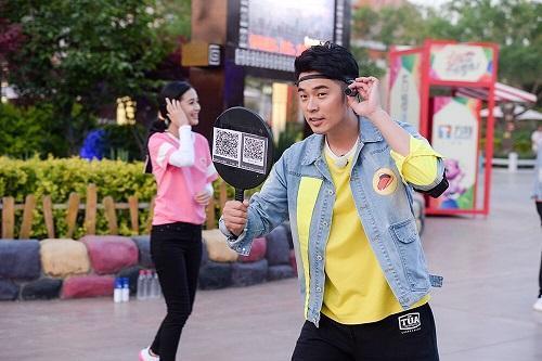 《奔跑吧》郑州站周五播出 兄弟团上演镜头争