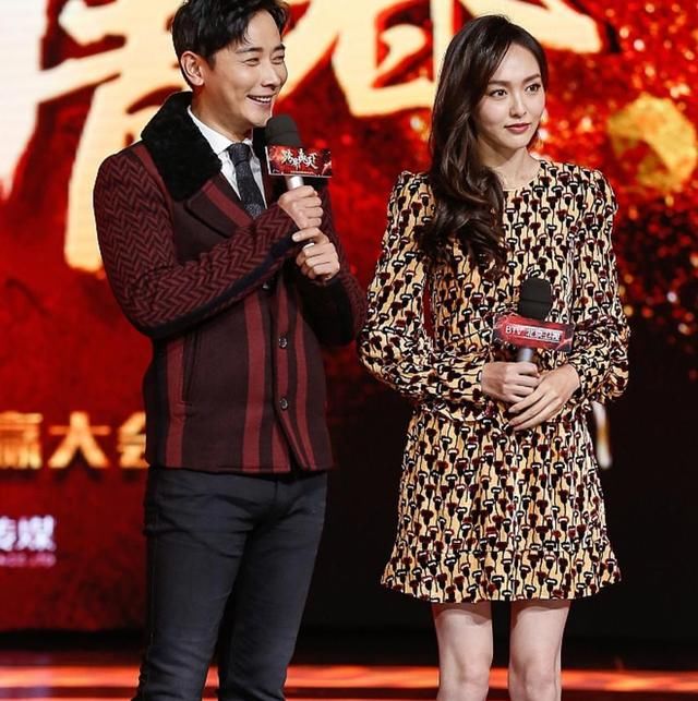 唐嫣罗晋参加活动,二人合体捞金破分手传言,糖