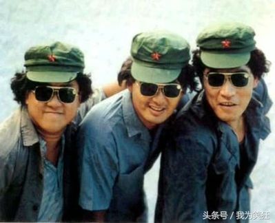 13张成龙周润发周星驰的合影照,网友评论:那时