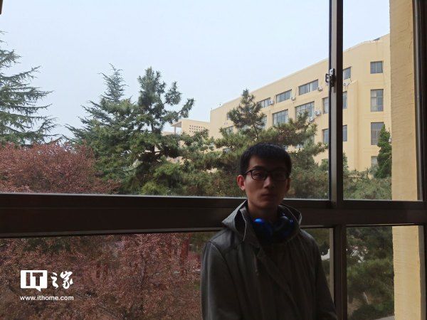 OPPO R15 3-HDR拍照功能专项评测:逆光的美