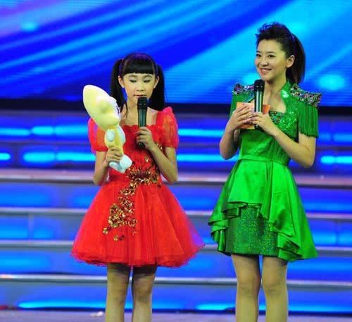 少儿频道主持人现状,小鹿姐姐冻龄,金龟子鞠萍