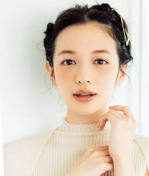 她是全日本最百变的时尚模特,她每个妆容都让女人抓狂!