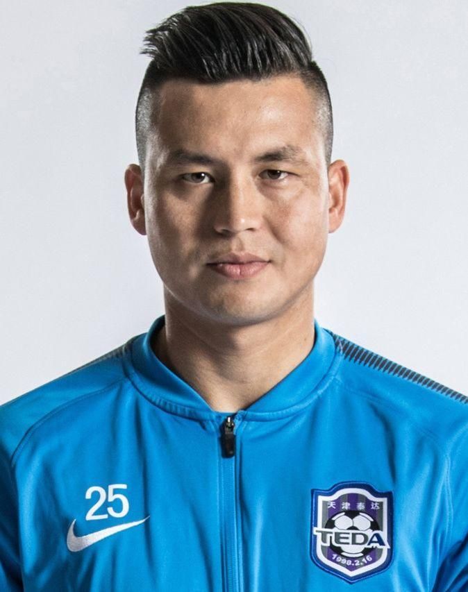 新疆球员书写中超新纪录 9人入选中超球队 三