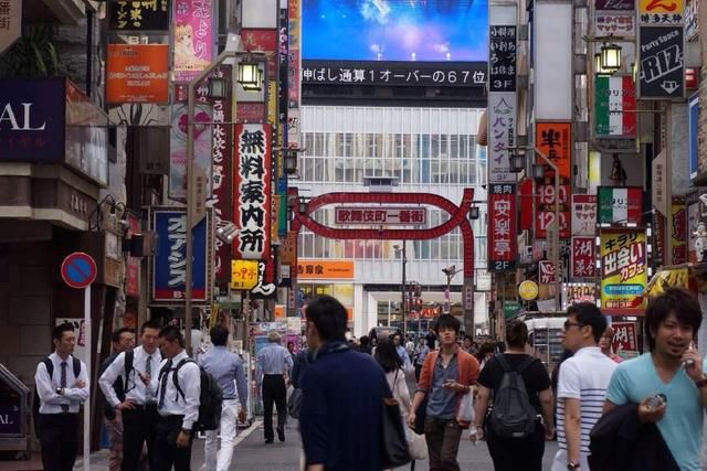 中国游客最吵?日媒街头实测分贝后:错怪你了!