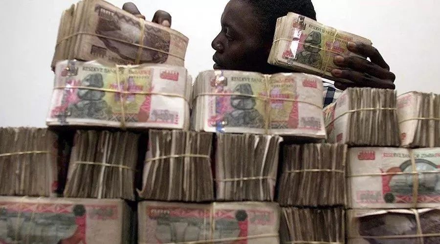 通货膨胀现在如此严重,如果委内瑞拉人提前买